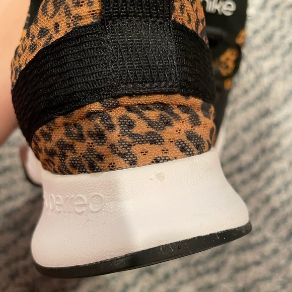SOLD- Nike Superrep Groove 8 Running Animal Print Shoes - Picture 8 of 13